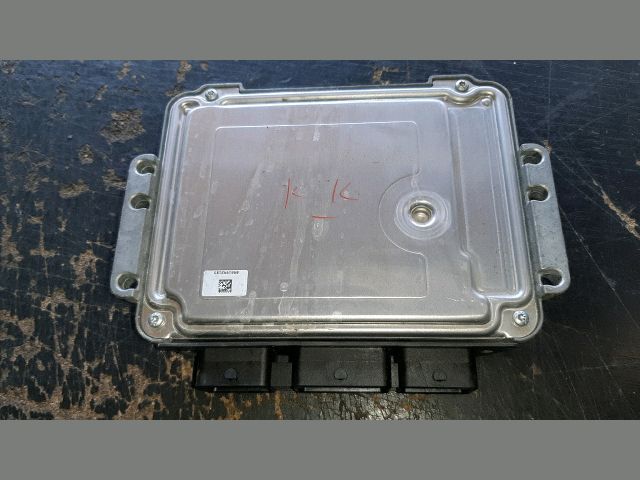 bontott MAZDA 3 Motorvezérlő