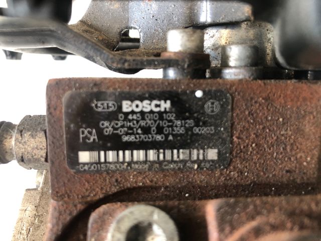 bontott MAZDA 3 Nagynyomású Szivattyú