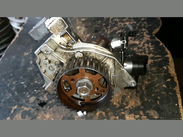 bontott MAZDA 3 Nagynyomású Szivattyú