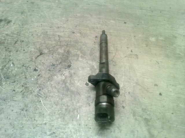 bontott MAZDA 3 Porlasztó (1 db)