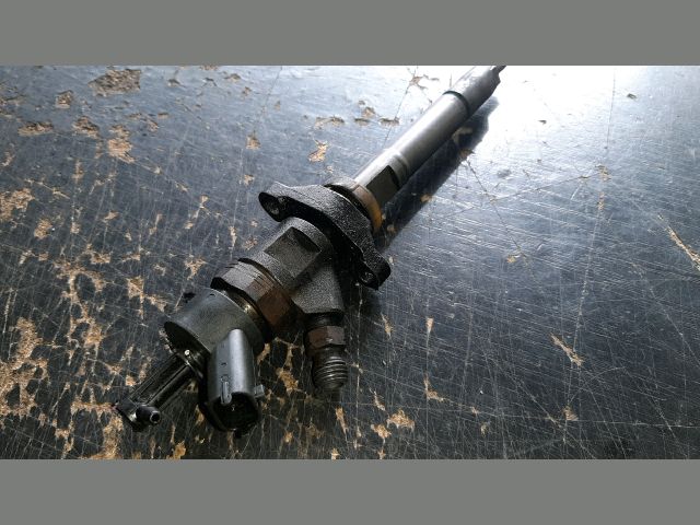 bontott MAZDA 3 Porlasztó (1 db)