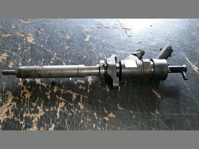 bontott MAZDA 3 Porlasztó (1 db)