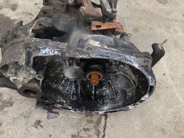 bontott MAZDA 3 Váltó (Mechanikus)