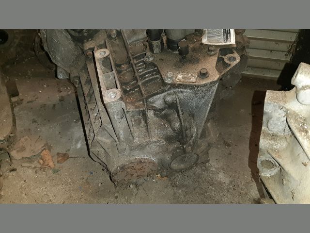 bontott MAZDA 3 Váltó (Mechanikus)