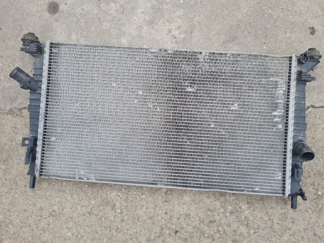 bontott MAZDA 3 Vízhűtő Radiátor (Klímás)