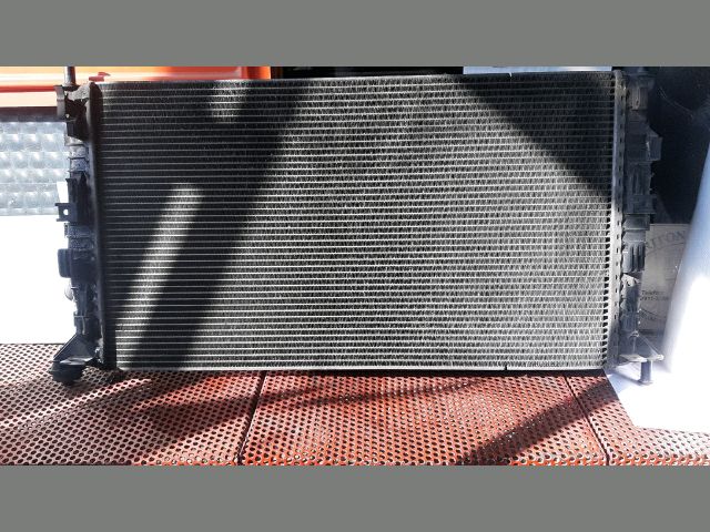 bontott MAZDA 3 Vízhűtő Radiátor (Nem klímás)