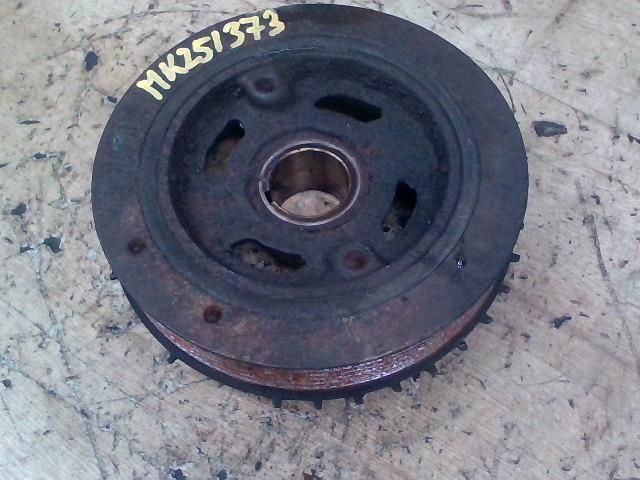 bontott MAZDA 3 Főtengely Szíjtárcsa