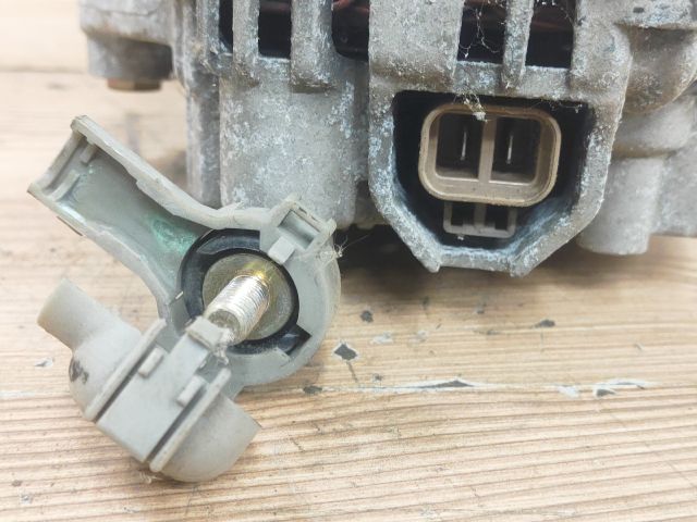 bontott MAZDA 3 Generátor