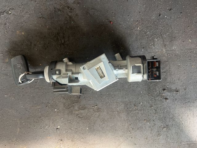 bontott MAZDA 3 Gyújtáskapcsoló Házzal