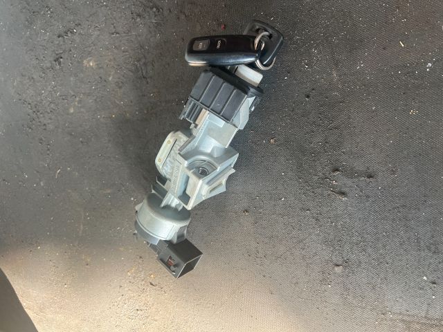 bontott MAZDA 3 Gyújtáskapcsoló Házzal