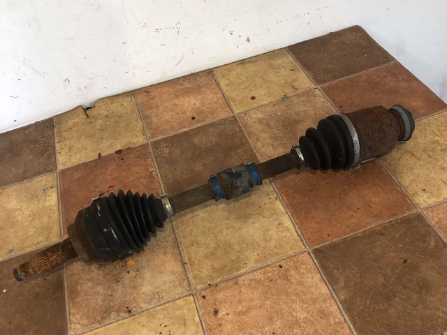 bontott MAZDA 3 Jobb Féltengely