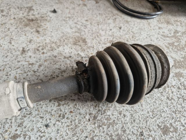 bontott MAZDA 3 Jobb Féltengely