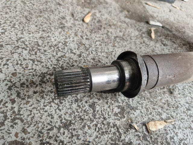 bontott MAZDA 3 Jobb Féltengely