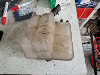 bontott MAZDA 3 Kiegyenlítő Tartály