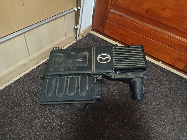 bontott MAZDA 3 Légszűrő Ház