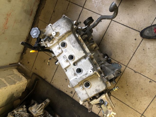 bontott MAZDA 3 Motor (Fűzött blokk hengerfejjel)