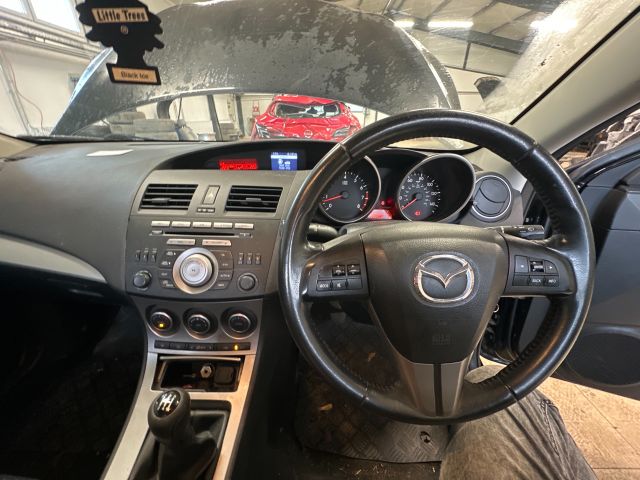 bontott MAZDA 3 Jobb hátsó Rugó