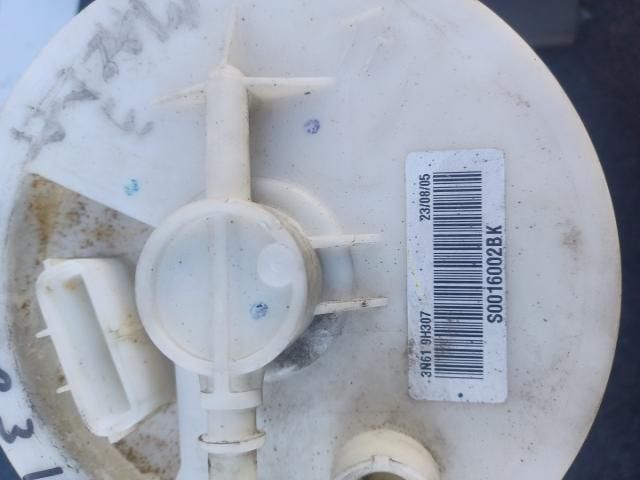 bontott MAZDA 3 Üzemanyag Szivattyú