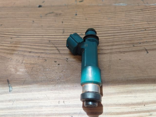 bontott MAZDA 3 Porlasztó (1 db)