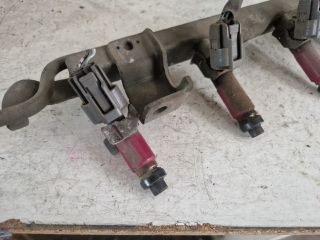 bontott MAZDA 3 Porlasztó Sor / Híd