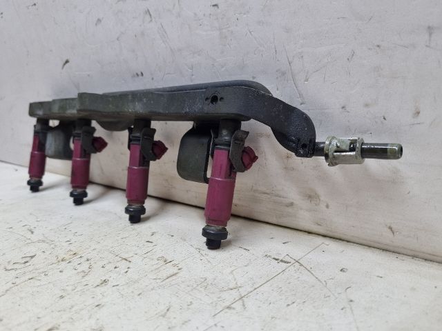 bontott MAZDA 3 Porlasztó Sor / Híd