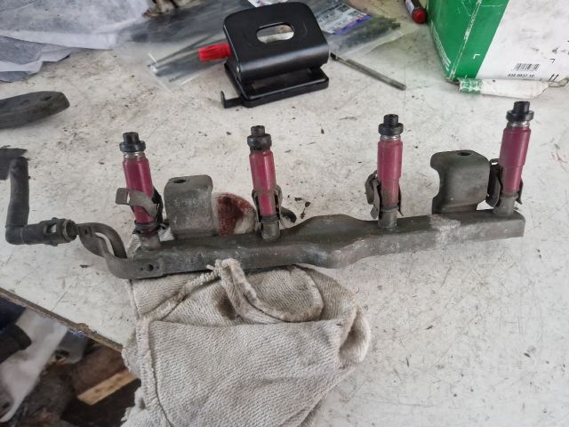 bontott MAZDA 3 Porlasztó Sor / Híd