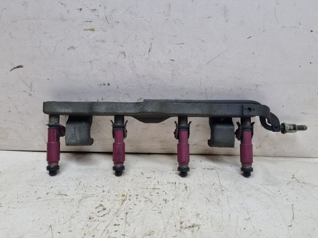 bontott MAZDA 3 Porlasztó Sor / Híd