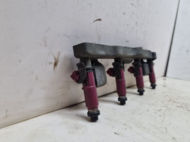 bontott MAZDA 3 Porlasztó Sor / Híd