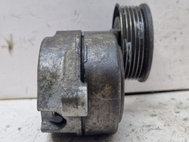 bontott MAZDA 3 Szíjfeszítő Görgő