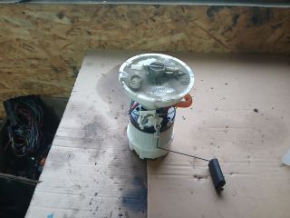 bontott MAZDA 3 Üzemanyag Szivattyú