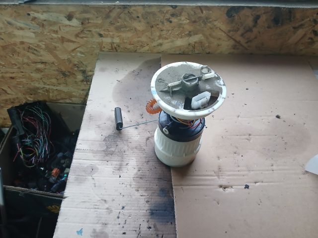 bontott MAZDA 3 Üzemanyag Szivattyú