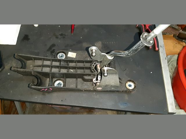 bontott MAZDA 3 Váltó Kulissza