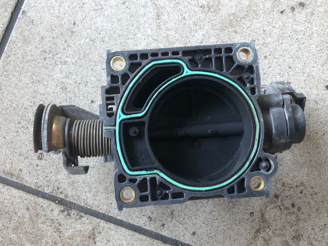 bontott MAZDA 3 Fojtószelep (Mechanikus)