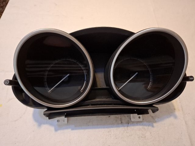 bontott MAZDA 3 Kilométeróra