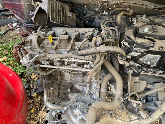 bontott MAZDA 3 Motor (Fűzött blokk hengerfejjel)