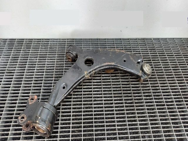 bontott MAZDA 3 Bal első Lengőkar