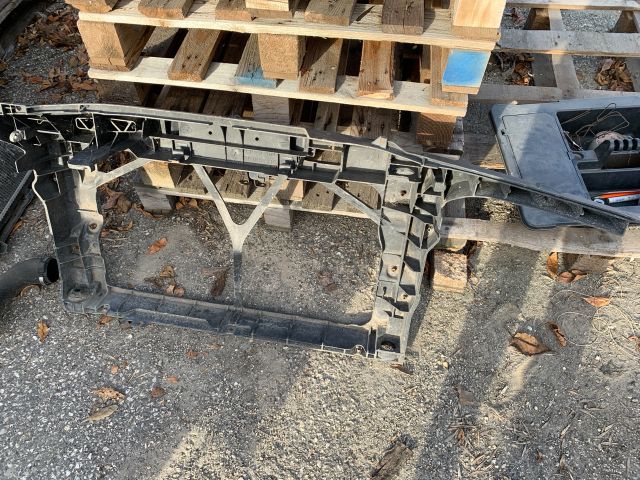 bontott MAZDA 3 Homlokfal (Üres lemez)