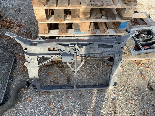 bontott MAZDA 3 Homlokfal (Üres lemez)