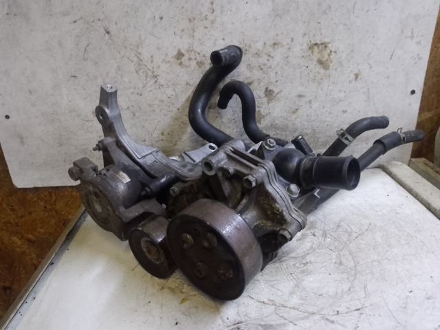 bontott MAZDA 3 Generátor Tartó Bak