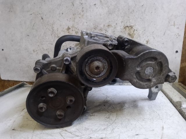 bontott MAZDA 3 Generátor Tartó Bak