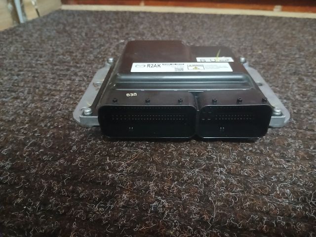 bontott MAZDA 3 Motorvezérlő