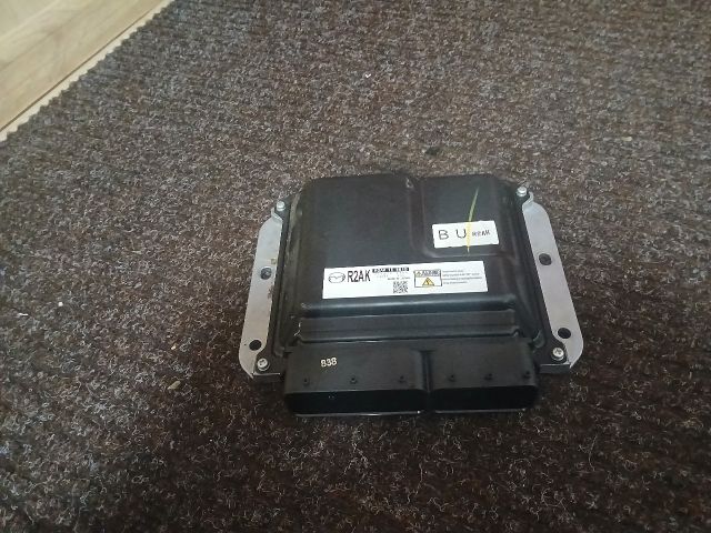 bontott MAZDA 3 Motorvezérlő