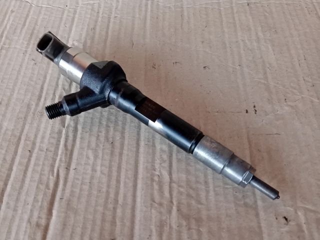 bontott MAZDA 3 Porlasztó (1 db)