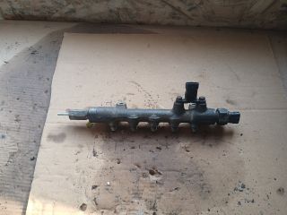 bontott MAZDA 3 Porlasztó Sor / Híd