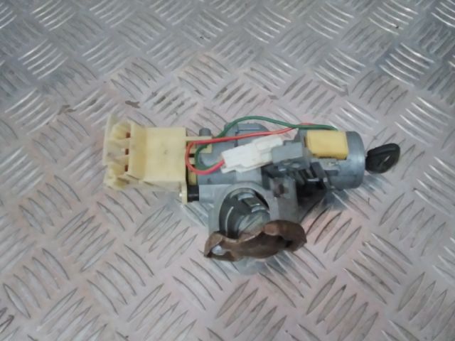 bontott MAZDA 3 Gyújtáskapcsoló Házzal