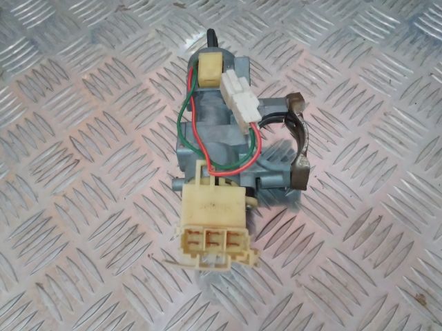 bontott MAZDA 3 Gyújtáskapcsoló Házzal