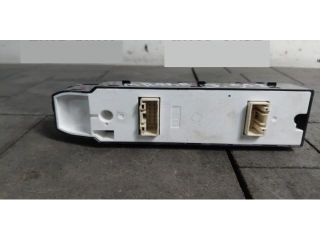 bontott MAZDA 3 Ablakemelő Kapcsoló Négyes / Kettes