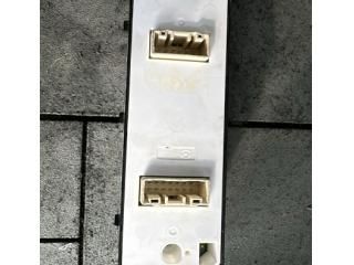 bontott MAZDA 3 Ablakemelő Kapcsoló Négyes / Kettes