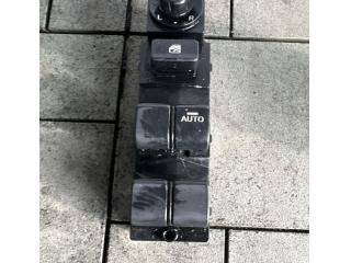 bontott MAZDA 3 Ablakemelő Kapcsoló Négyes / Kettes