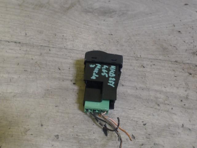 bontott MAZDA 3 Ablakemelő Kapcsoló (Pozíciófüggetlen)